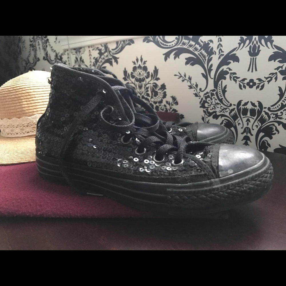Converse - Picture 4 of 4